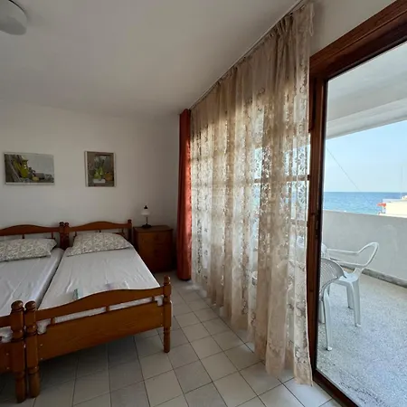 Obzor, Orkinos אובזור