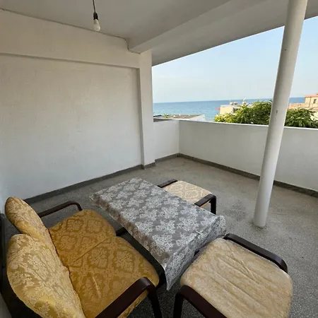 Obzor, Orkinos דירה