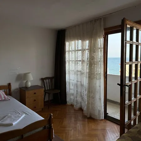 Obzor, Orkinos אובזור