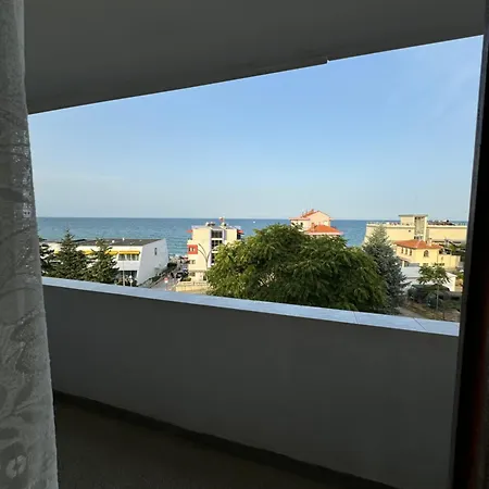 Obzor, Orkinos Apartment